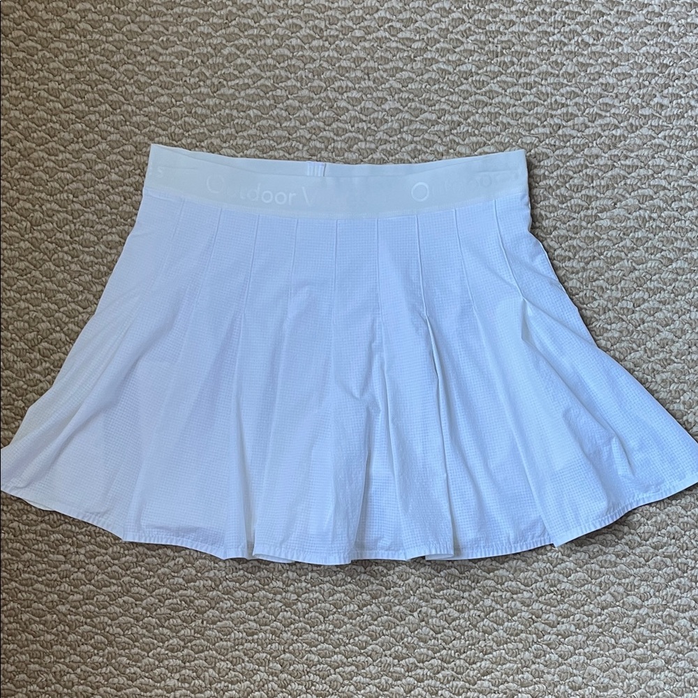 Outdoor Voices White Sport Skirt with Shorts . Excellent NEW  Cond.